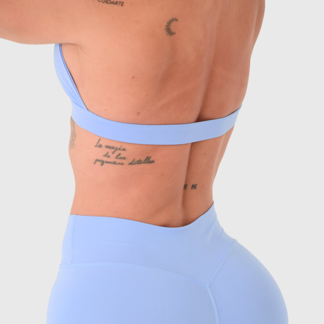 TOP TRIÁNGULO AZUL AL CUELLO